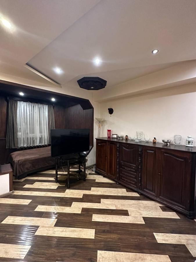 Studio Apartment Little Center, Heart Of Γιερεβάν Εξωτερικό φωτογραφία