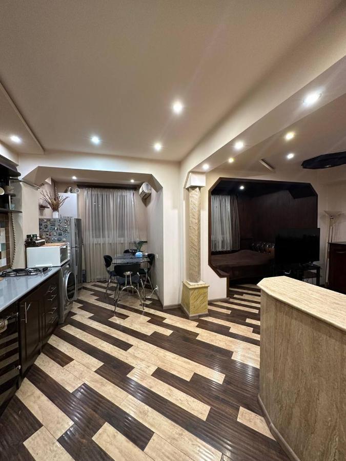 Studio Apartment Little Center, Heart Of Γιερεβάν Εξωτερικό φωτογραφία